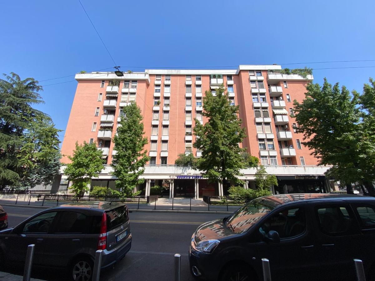 Suite Boutique Moscova มิลาน ภายนอก รูปภาพ